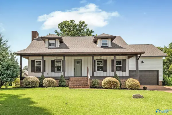 127 Willow Cove Drive, Scottsboro, AL 35769