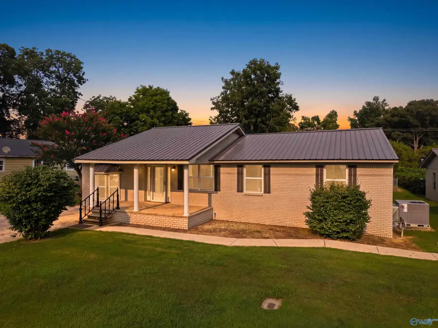 116 Saratoga Street, Albertville, AL 35950 - #2