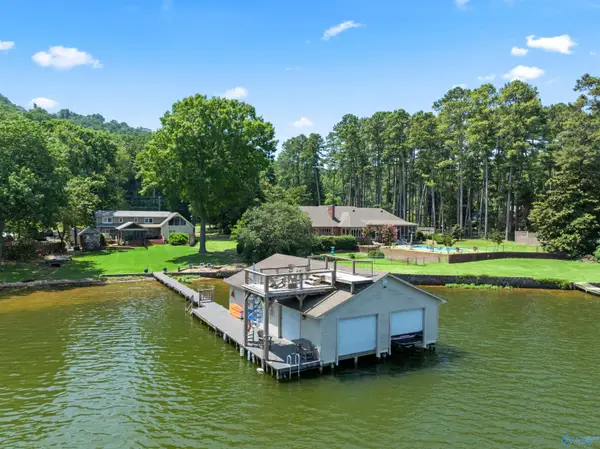 1720 Wyeth Drive, Guntersville, AL 35976