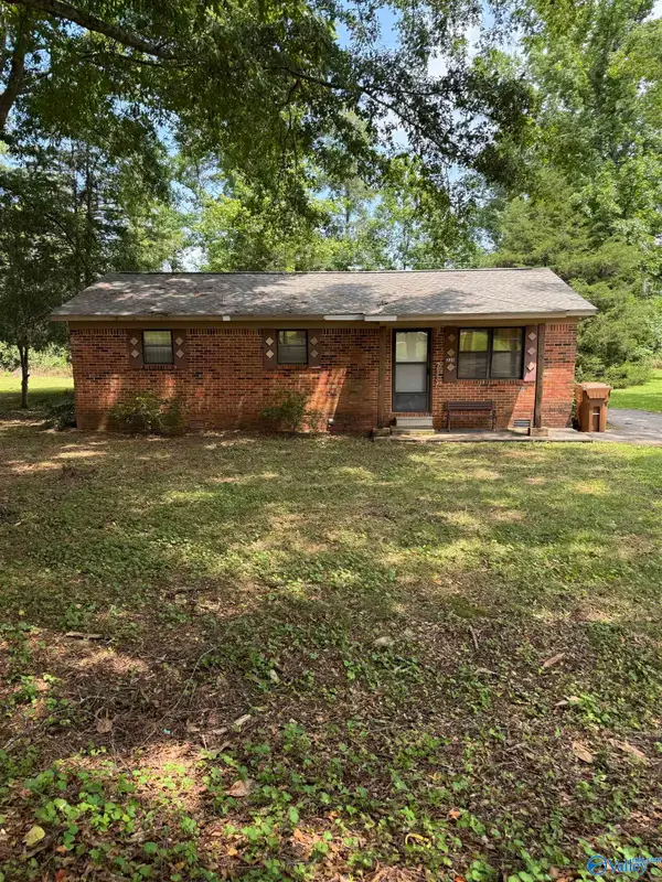220 Livingston Lane, Moulton, AL 35650
