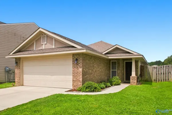 240 Bermuda Lakes Drive, Meridianville, AL 35759