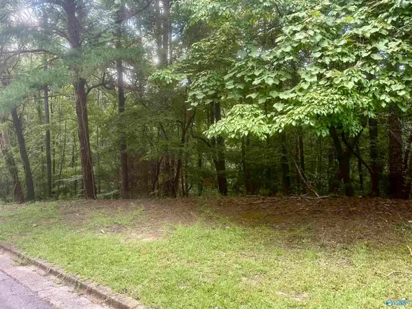 7925 Harbor Avenue Ne, Tuscaloosa, AL 35406