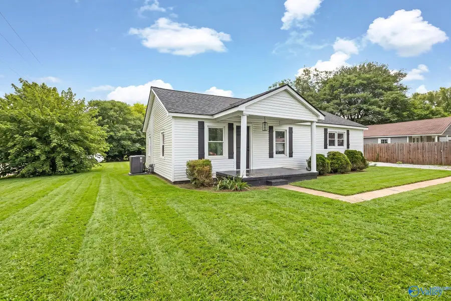 810 Sanders Street, Athens, AL 35611 - #2