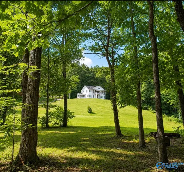 480 Mountain Oak Trail, Somerville, AL 35670