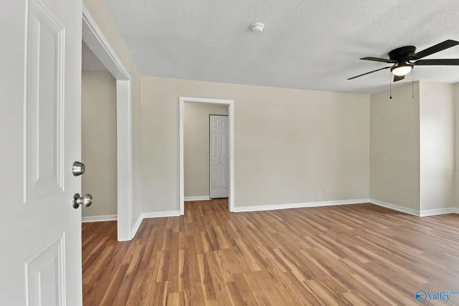 3506 Gay Street Nw, Huntsville, AL 35810 - #3