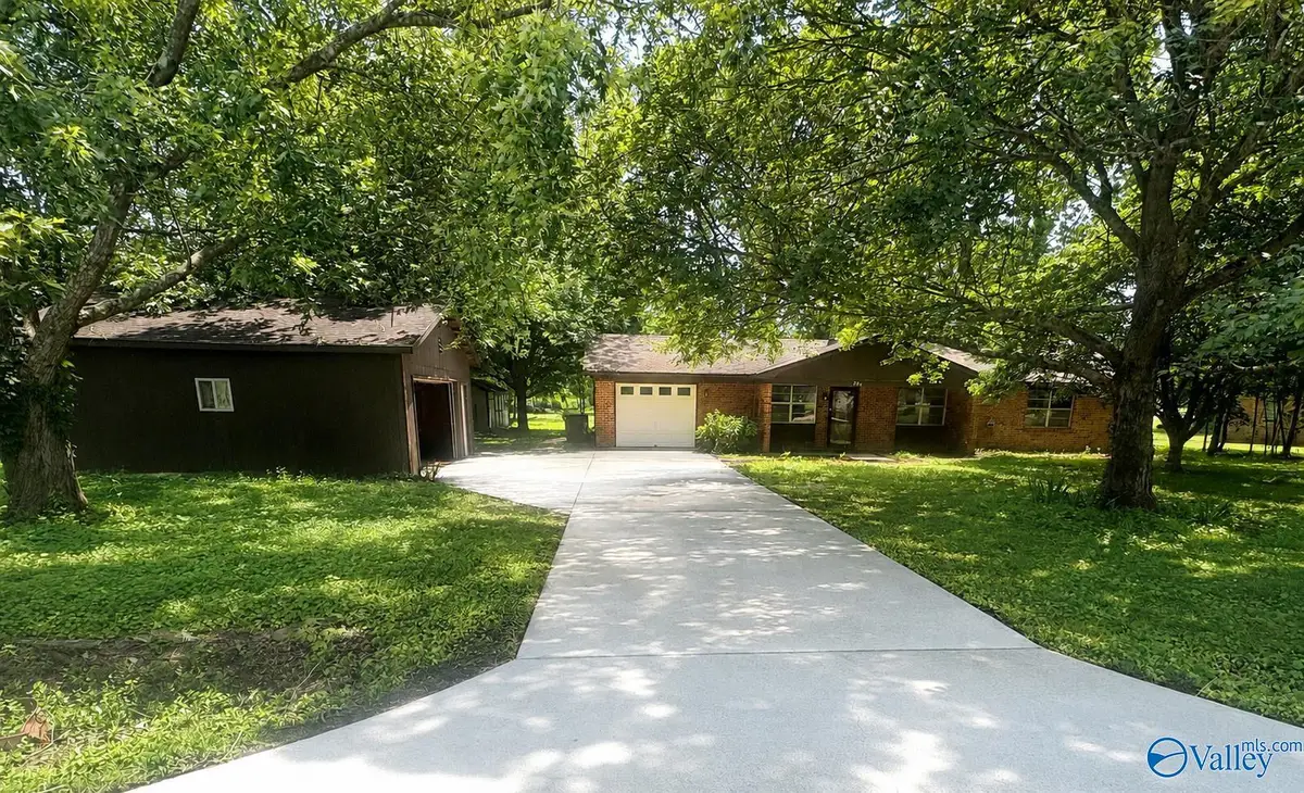 204 Plantation Drive, Meridianville, AL 35759 - #1