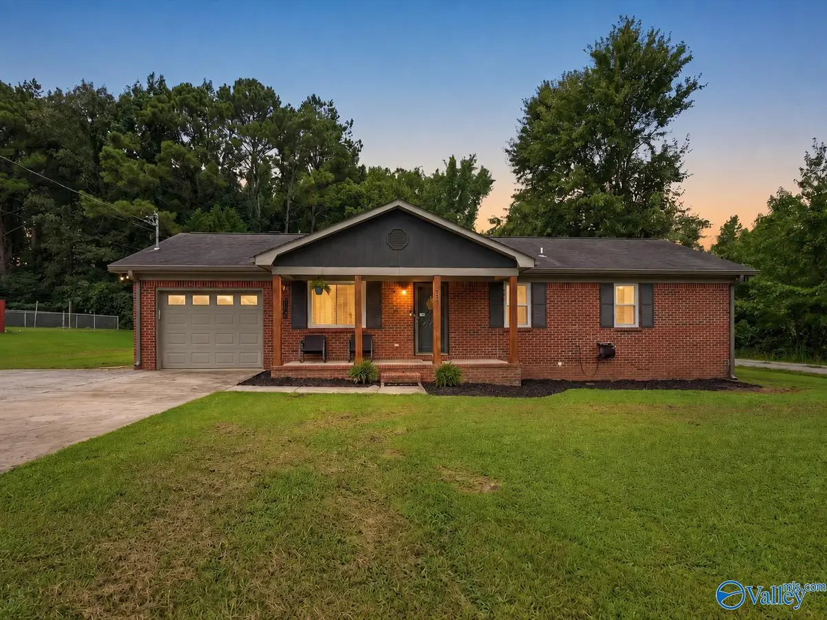 721 E Byrd Road, Hartselle, AL 35640 - #1