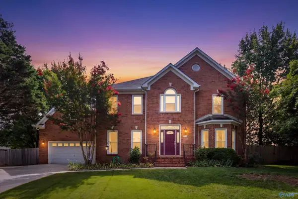 119 Caenstone Court, Madison, AL 35758
