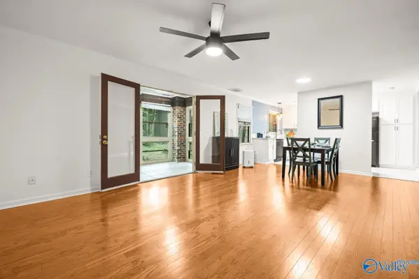 3008 Live Oak Lane Sw #3008, Huntsville, AL 35802