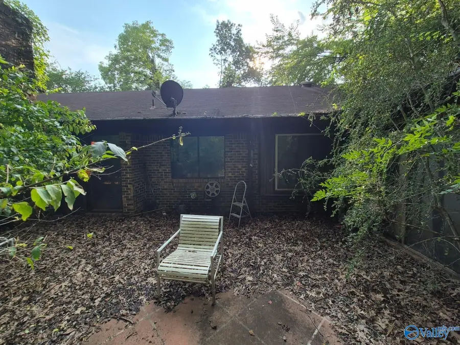 7709 Oakridge Drive Se, Huntsville, AL 35802 - #2