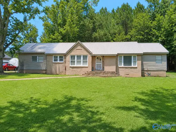 3255 Lookout Street, Sand Rock, AL 35983