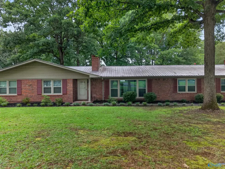 301 Dogwood Drive, Boaz, AL 35957 - #3