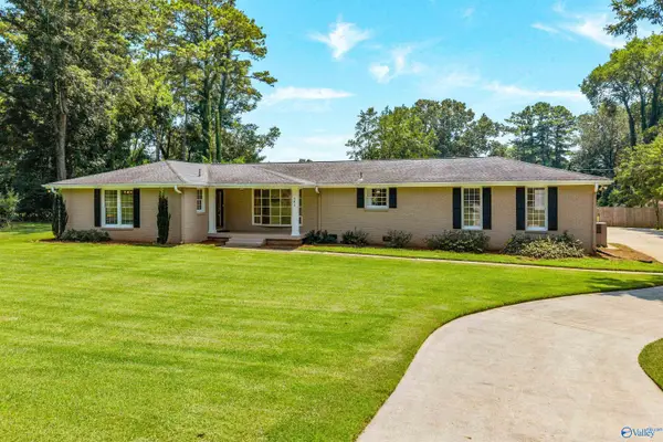 102 Bel Air Road Se, Huntsville, AL 35802