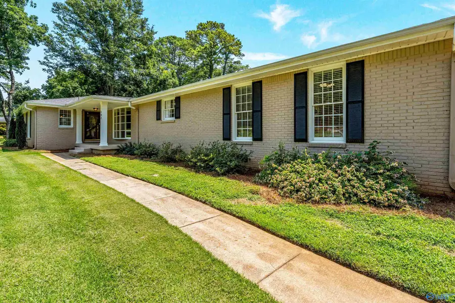 102 Bel Air Road Se, Huntsville, AL 35802 - #2
