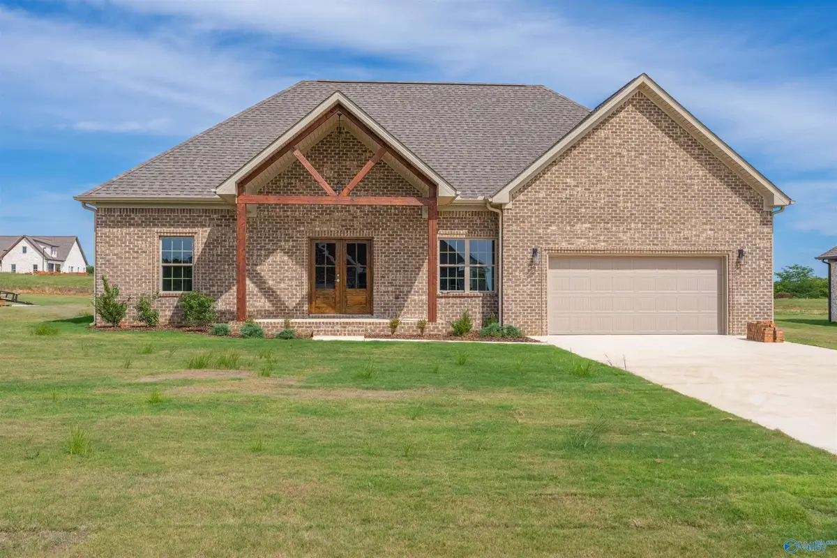 251 Hummingbird Way, Killen, AL 35645 - #1