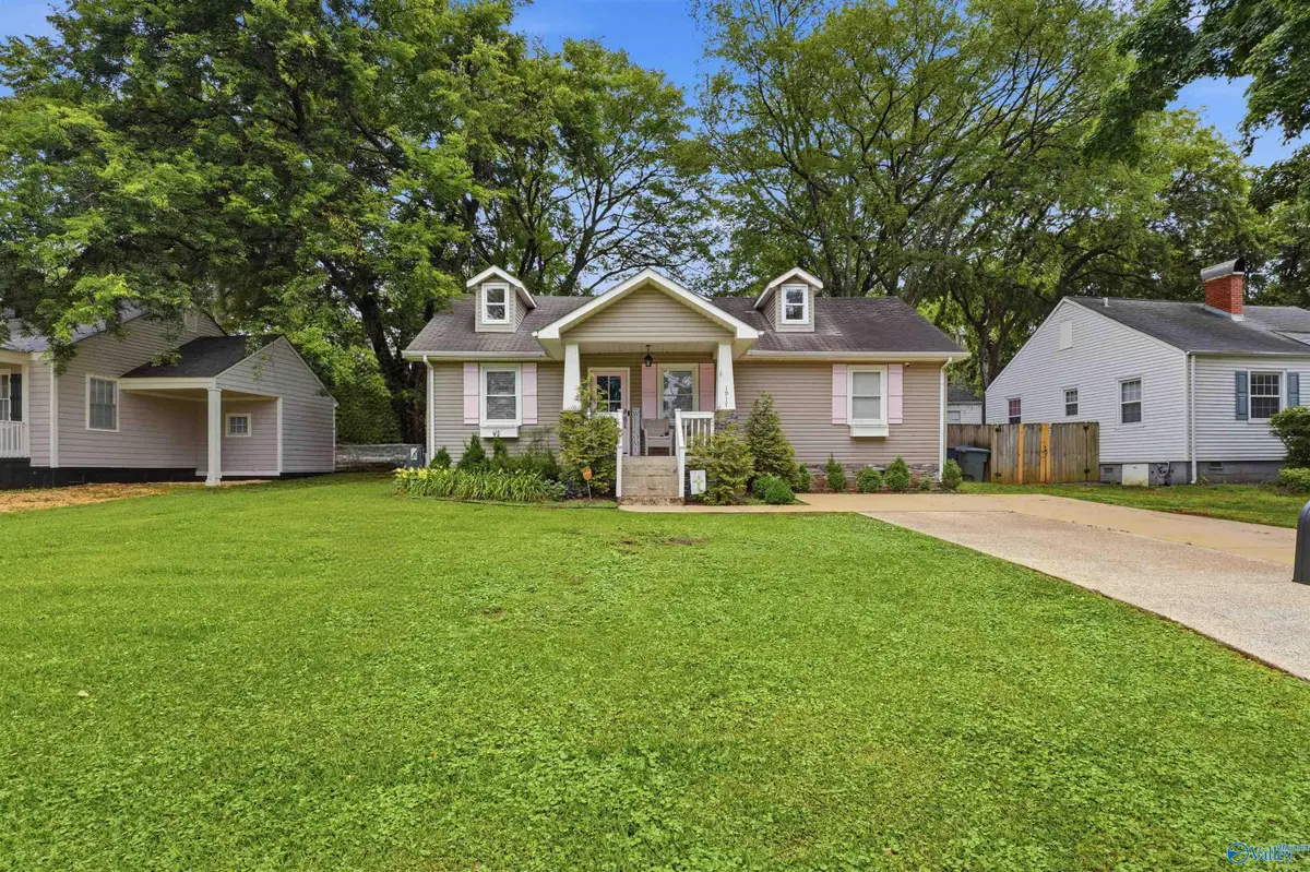 1917 Vanderbilt Circle, Huntsville, AL 35801 - #1