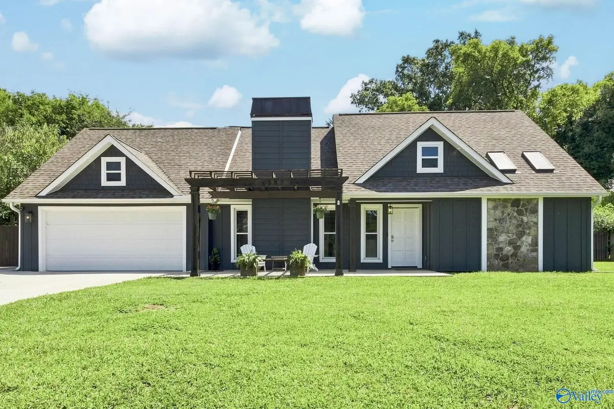 9883 Willow Cove Road Se, Huntsville, AL 35802 - #1