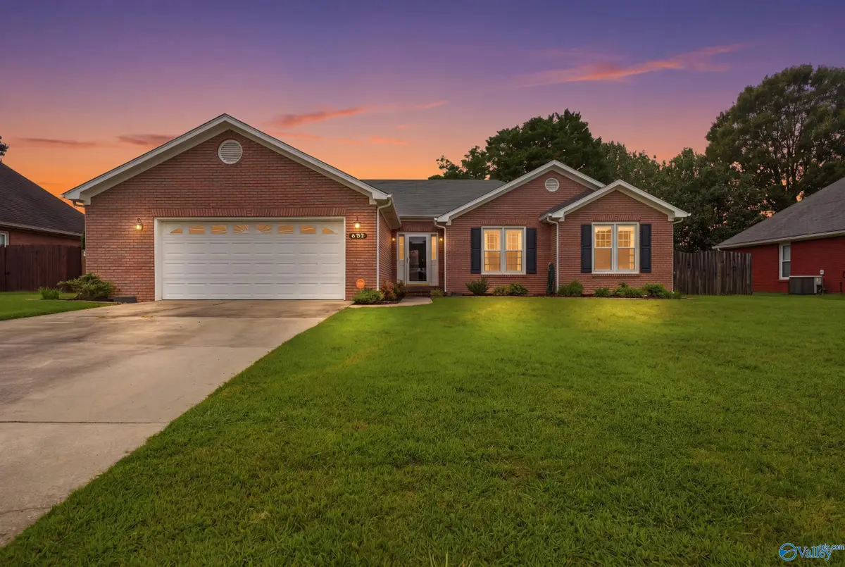 2915 Whiteford Drive, Decatur, AL 35603 - #1