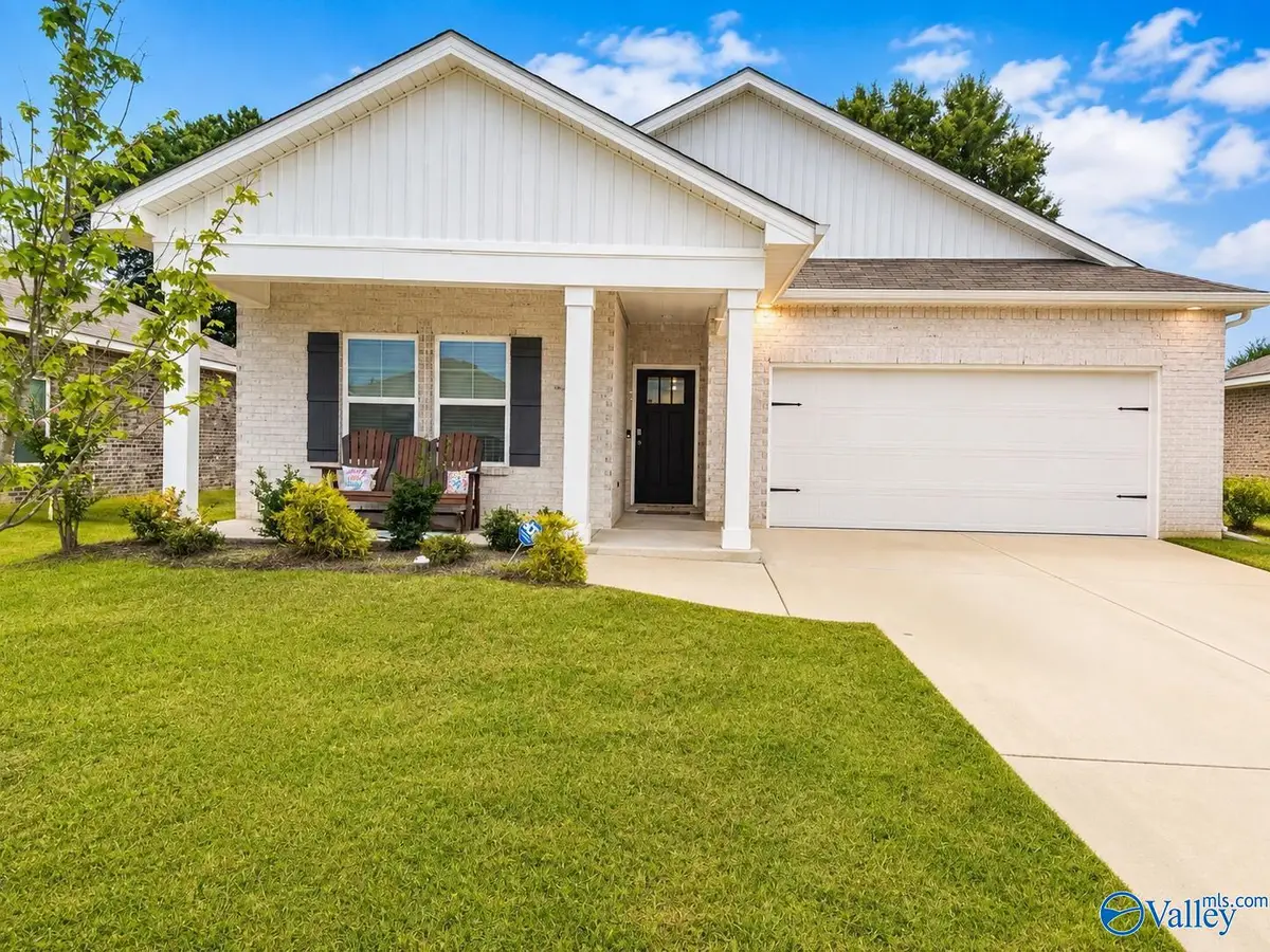 18876 Wicklow Circle, Athens, AL 35613 - #1