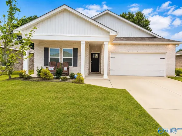 18876 Wicklow Circle, Athens, AL 35613