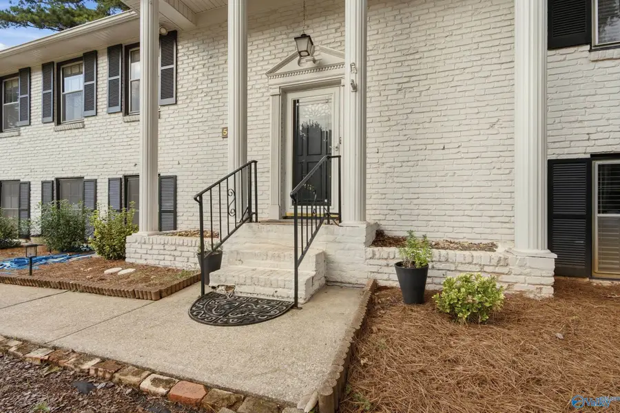 5609 Alta Dena Street Sw, Huntsville, AL 35802 - #3
