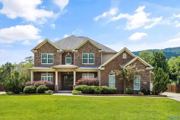 7052 Jacks Creek Lane, Owens Cross Roads, AL 35763