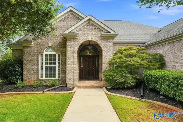 11 America Holly Circle Sw, Huntsville, AL 35824
