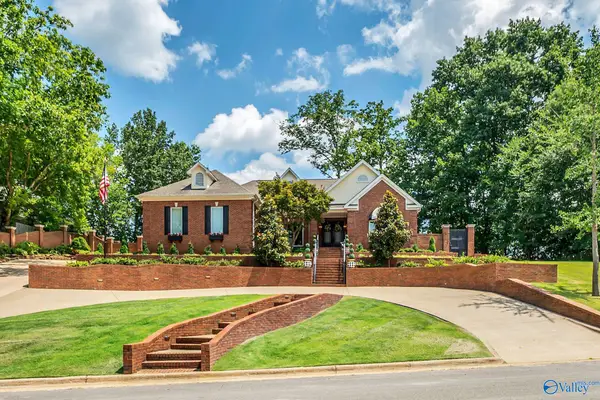 129 Wildwood Trail, Florence, AL 35630