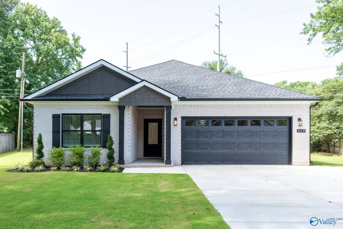 619 Auburn Avenue, Huntsville, AL 35801 - #1