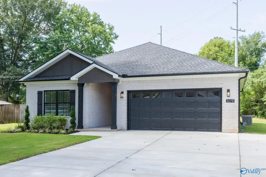 619 Auburn Avenue, Huntsville, AL 35801 - #2