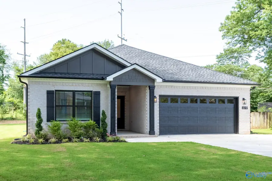 619 Auburn Avenue, Huntsville, AL 35801 - #3