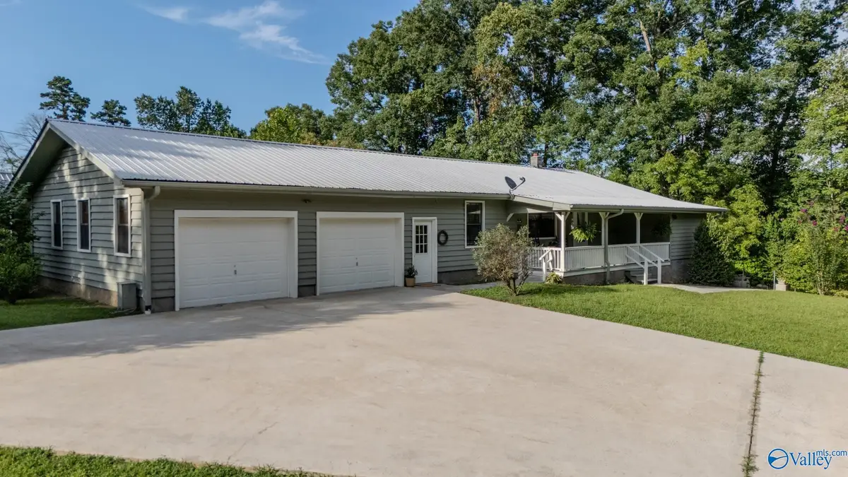 434 County Road 109, Fort Payne, AL 35967 - #1