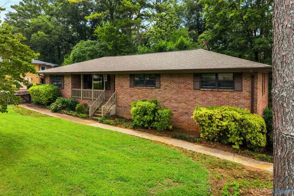104 Roberta Road Se, Huntsville, AL 35802