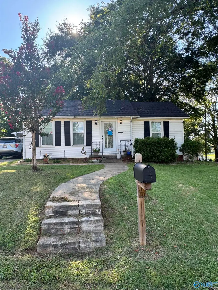 75 East Street, Moulton, AL 35650 - #2