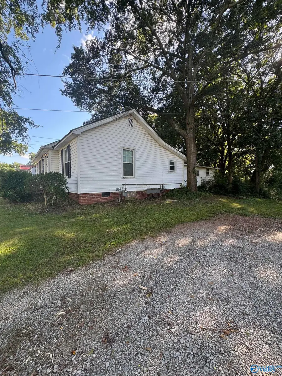 75 East Street, Moulton, AL 35650 - #3