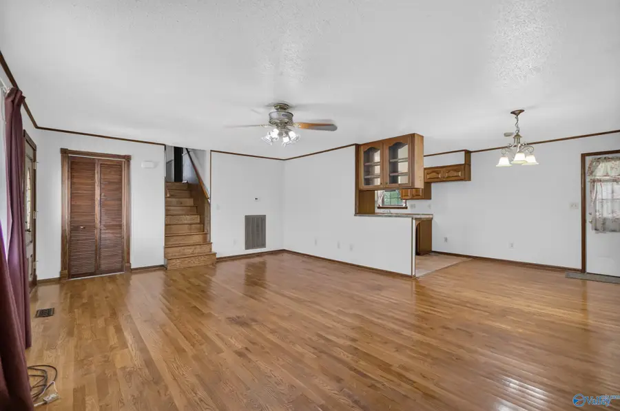 203 Hannah Avenue Se, Attalla, AL 35954 - #2