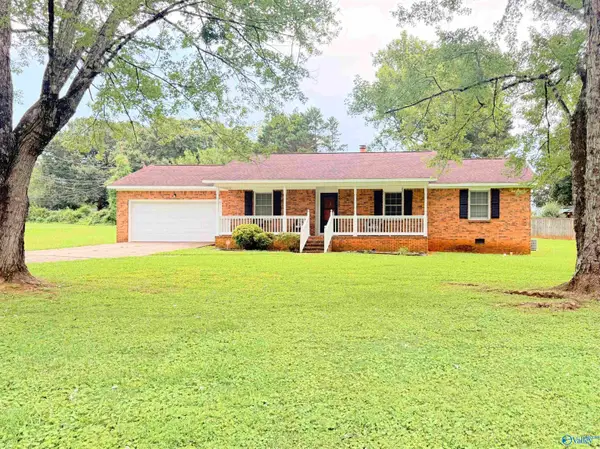 2010 Rosewood Drive Nw, Huntsville, AL 35810