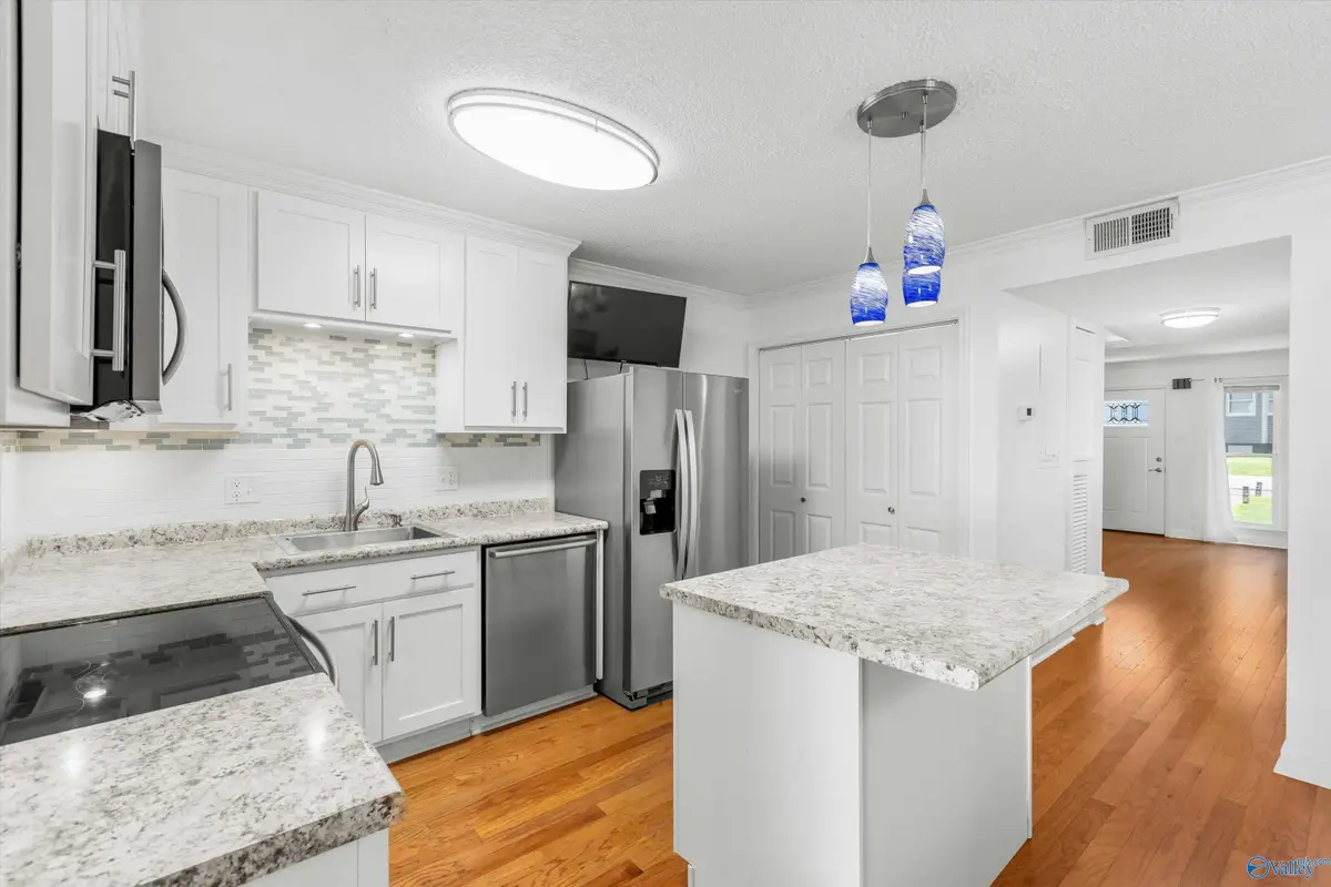 427 Russell Street Ne, Huntsville, AL 35801 - #1