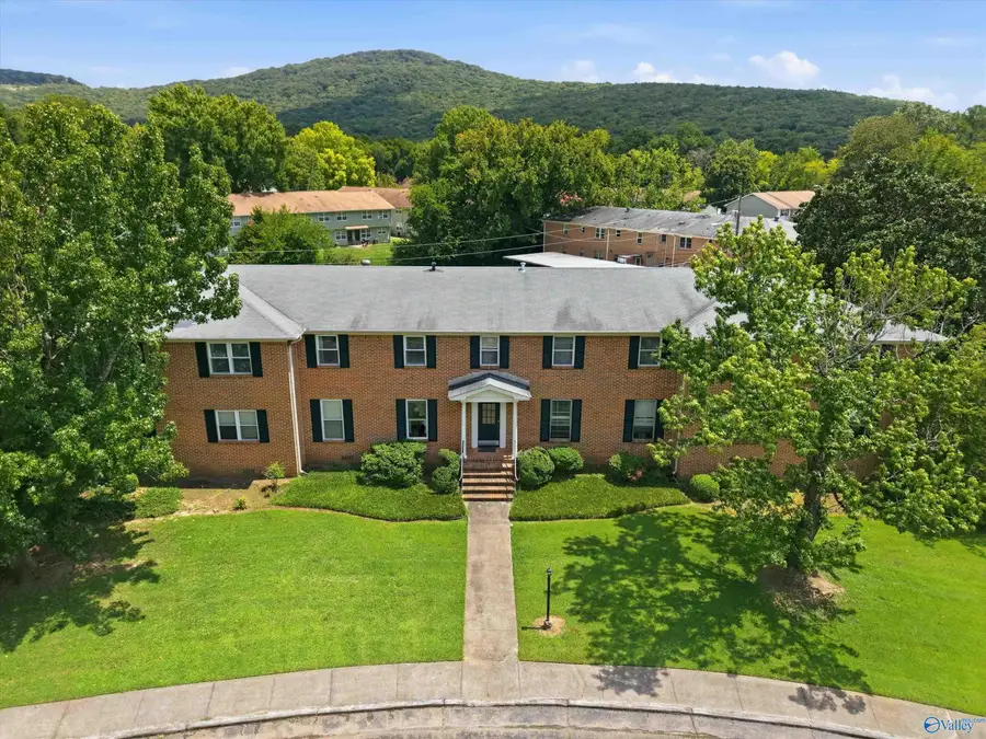 8202 Willowbrook Circle Se #C, Huntsville, AL 35802 - #3