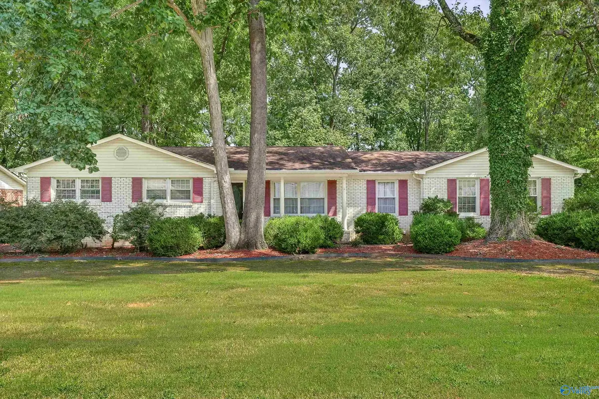 825 SE Harrisburg Drive, Huntsville, AL 35802 - #1