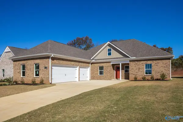 112 Donnington Way, Meridianville, AL 35759