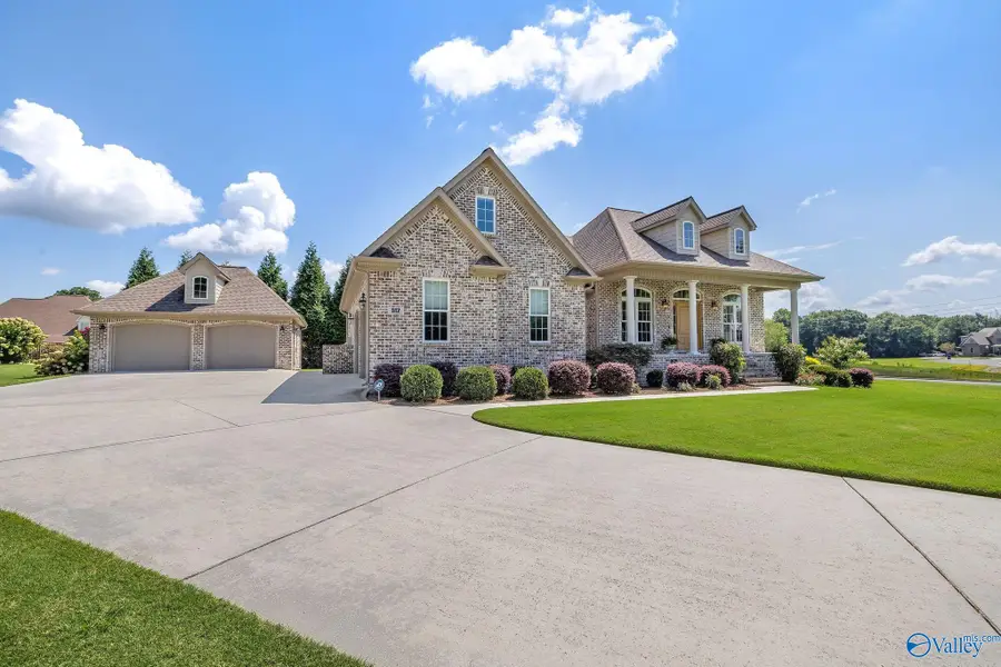 512 Tahoe Trail, Albertville, AL 35950 - #2