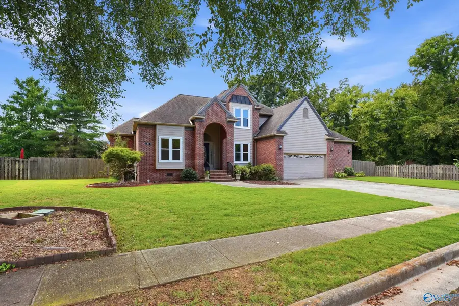 141 Cheval Blvd Se, Brownsboro, AL 35741 - #2