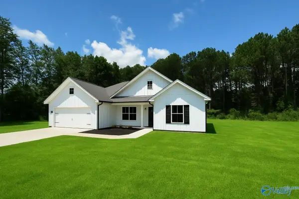 335 Maple Circle, Arab, AL 35016