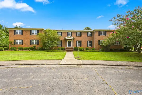 8204 Willowbrook Circle Se #C, Huntsville, AL 35802