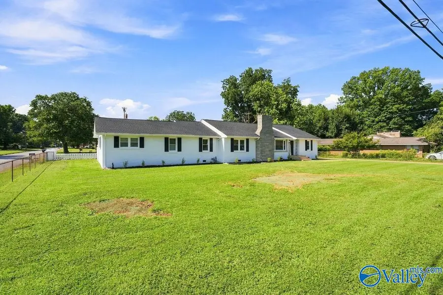 1006 E Forrest Street, Athens, AL 35611 - #2