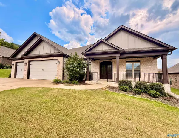 1312 Pecan Point Way, Huntsville, AL 35803