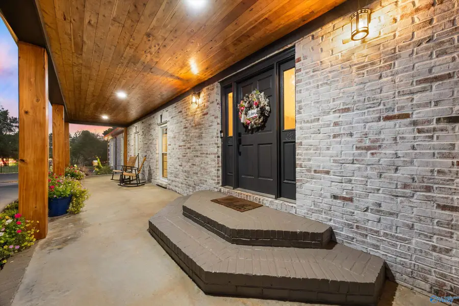 205 Lindsay Lane S, Athens, AL 35613 - #3