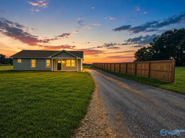 451 Section Ferry Road, Section, AL 35771
