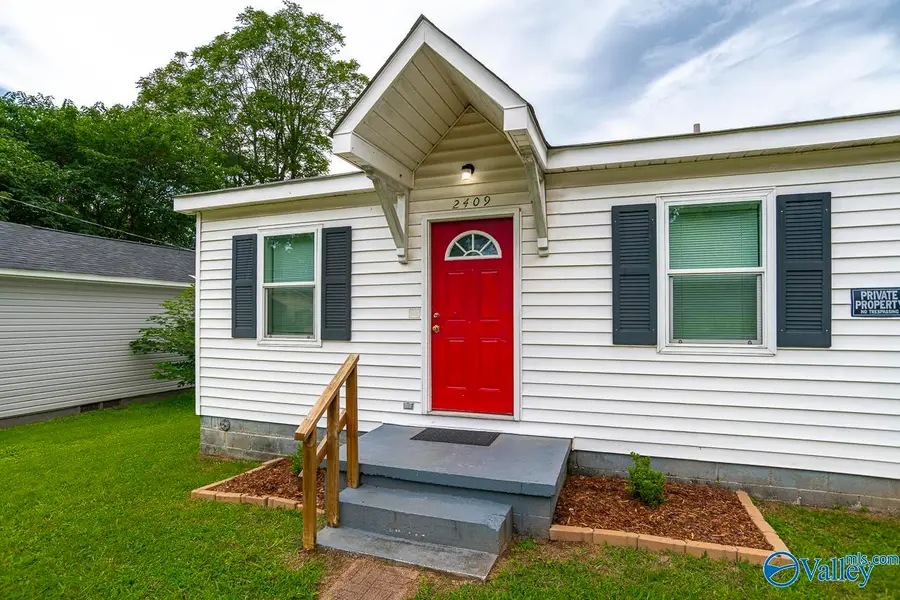 2409 Huntsville Street Nw, Huntsville, AL 35811 - #3